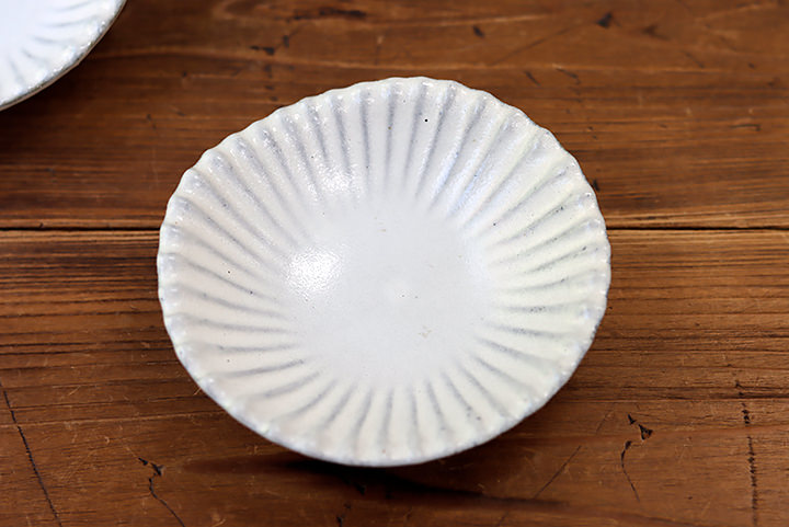 雅峰窯】貝皿/白/（横 13.5cm） | 【丹波のイロドリ】丹波焼(陶器)の 